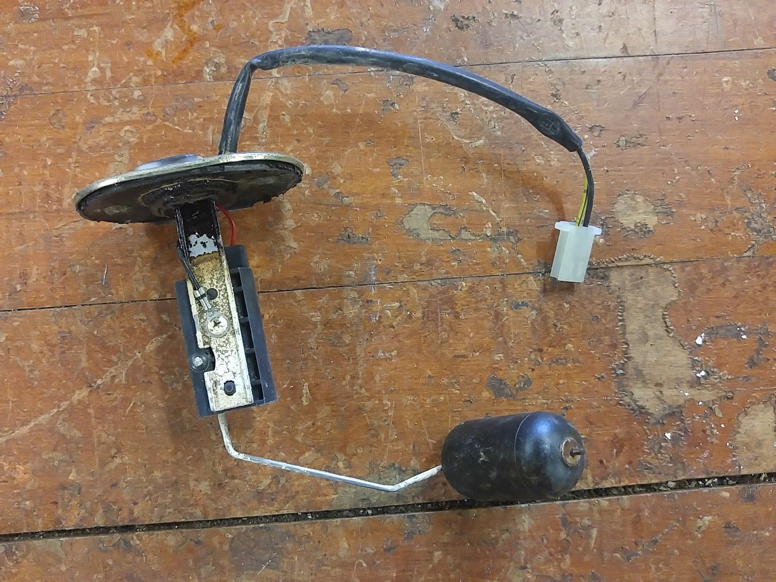 200708 Hyosung GV650 Aquila Fuel Sending Unit