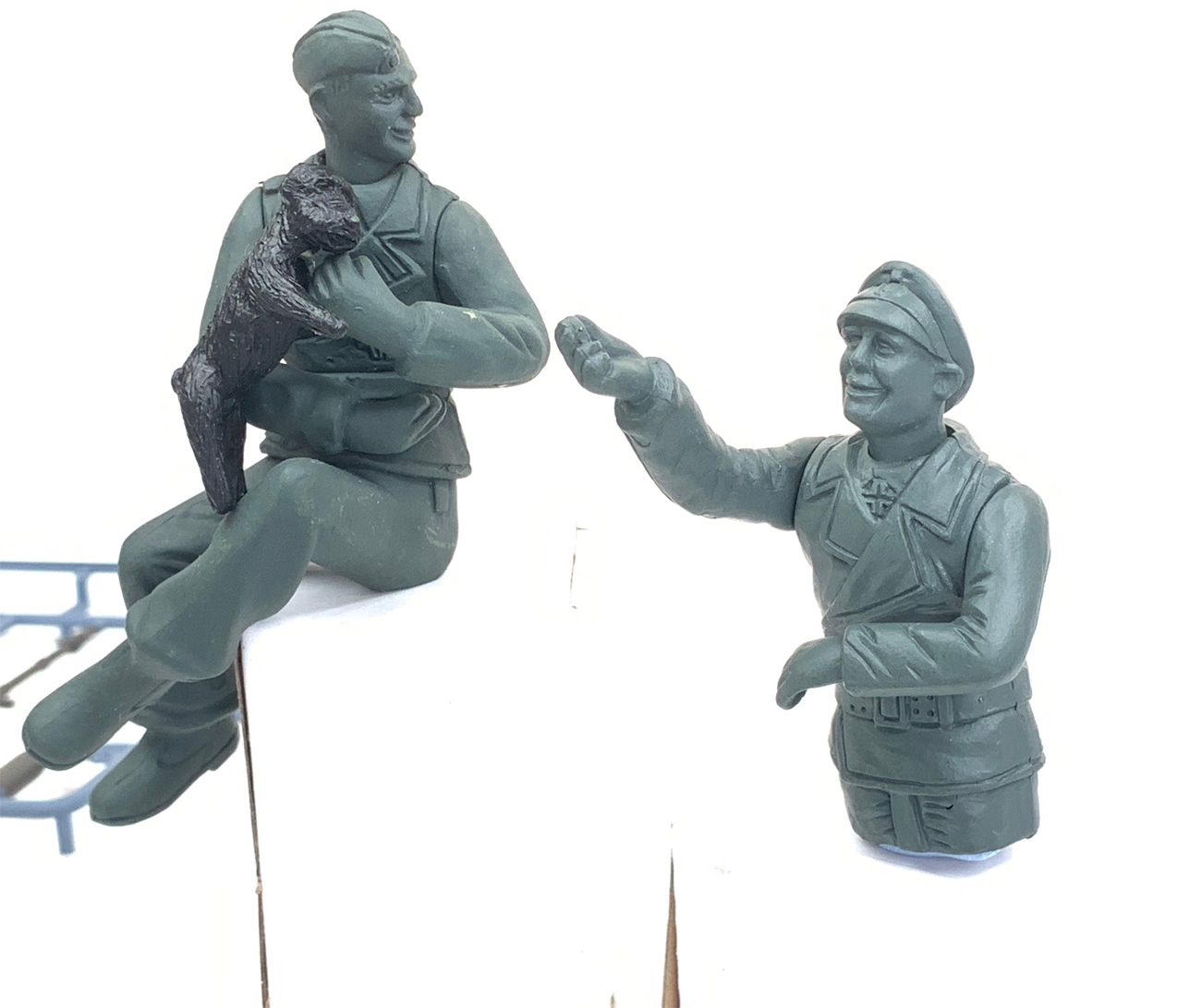 Heng Long Stug III Tank Pro ( Metal Tracks & Steel Gear Box ) Remote Control RC 2.4G 7.0V SOUND BB SMOKING IR